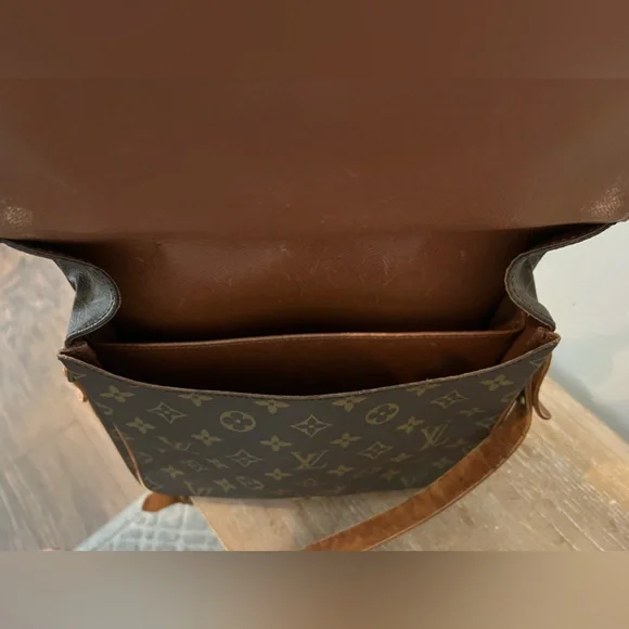 Authentic Louis Vuitton Cartouchiere Handbag Monogram Canvas - Picture 3 of 7